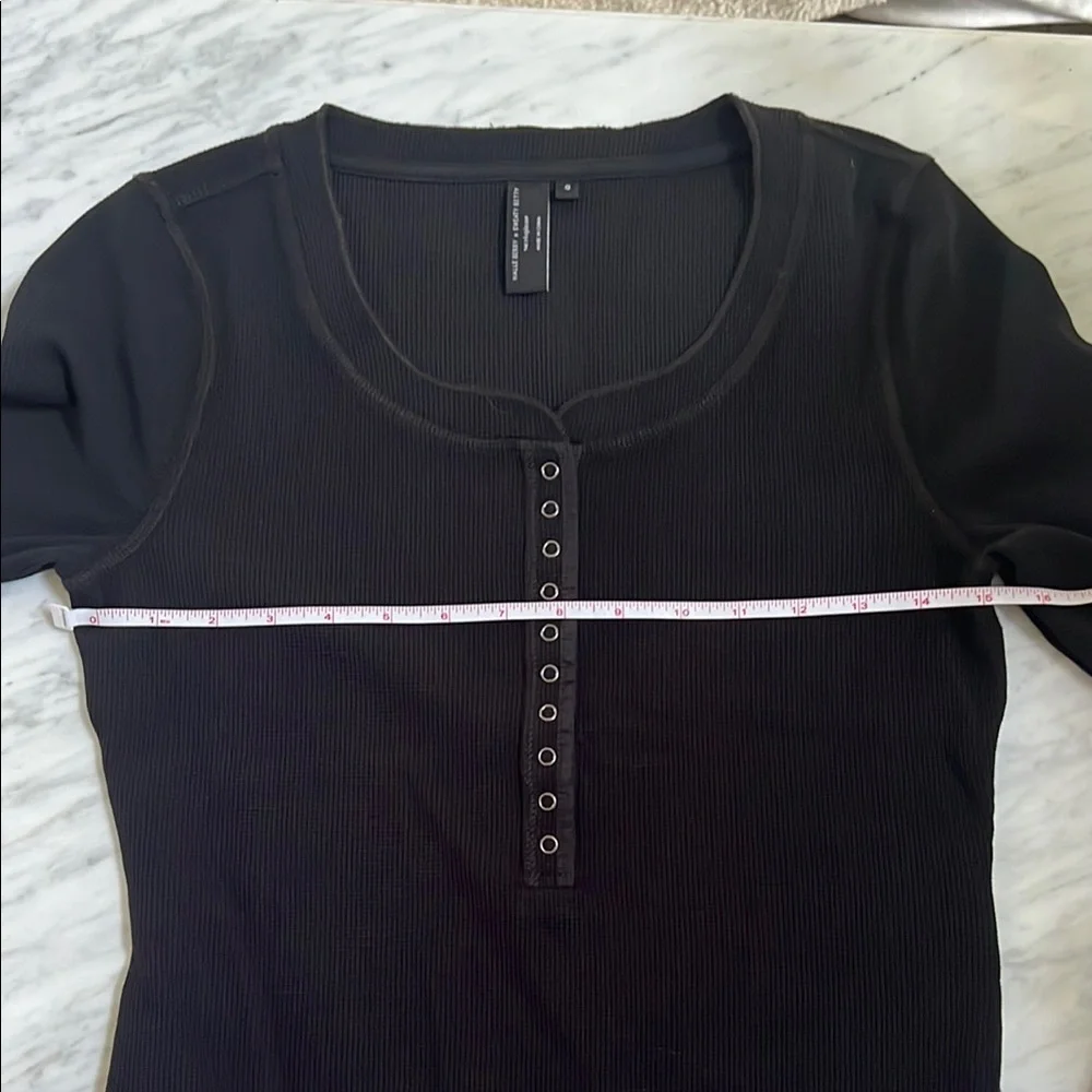Halle Berry for Sweaty Betty Black Fitted Buttoned Bodysuit - Picture 4 of 8